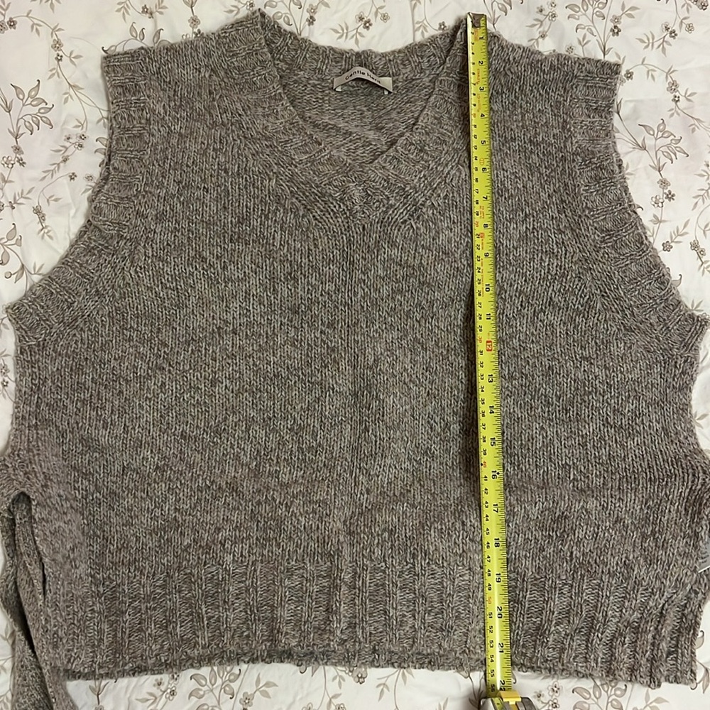 Gray/Tan Knit Sweater Vest - Picture 6 of 6